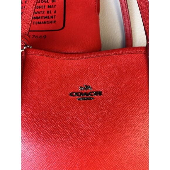 COACH F57669 Red REVERSIBLE CITY TOTE Attached WRISTLET Pouch Posey Floral - Picture 3 of 16